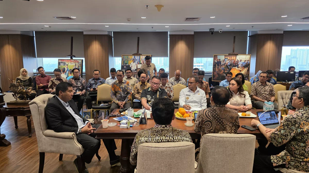 Diplomasi Wagub Johni Asadoma di Jakarta Berbuah Manis, 11 Ribu Rumah Layak Huni Siap Dibangun di NTT
