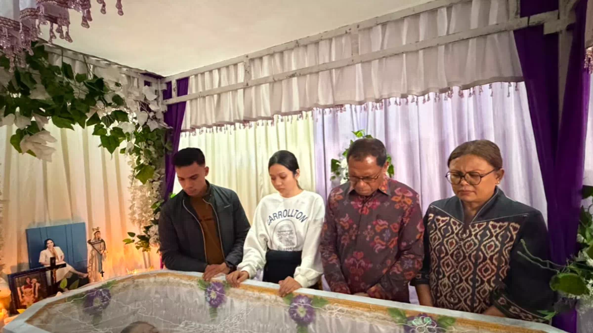 Wagub NTT Melayat ke Rumah Duka dr,Icha,Tegaskan Kasus Diusut Tuntas dan Perlindungan Tenaga Medis Diperkuat