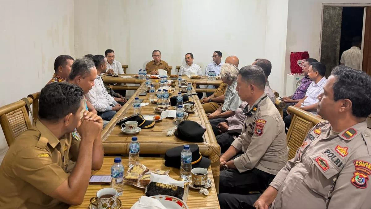 Wagub NTT  Ajak Kapolsek dan Camat se-Adonara Perkuat Komunikasi, Cegah Konflik Sejak Dini