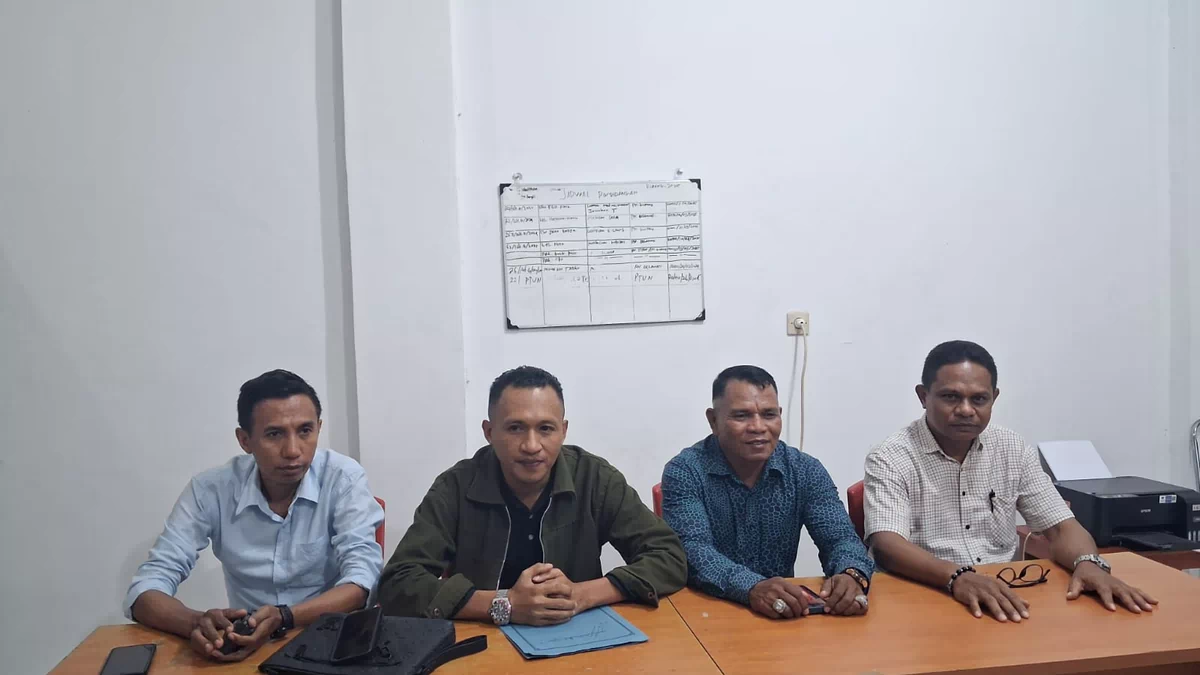 Merasa Difitnah, Bildad Thonak Laporkan Mantan Dirut Bank NTT Izhak Eduard Rihi ke Polresta Kupang Kota