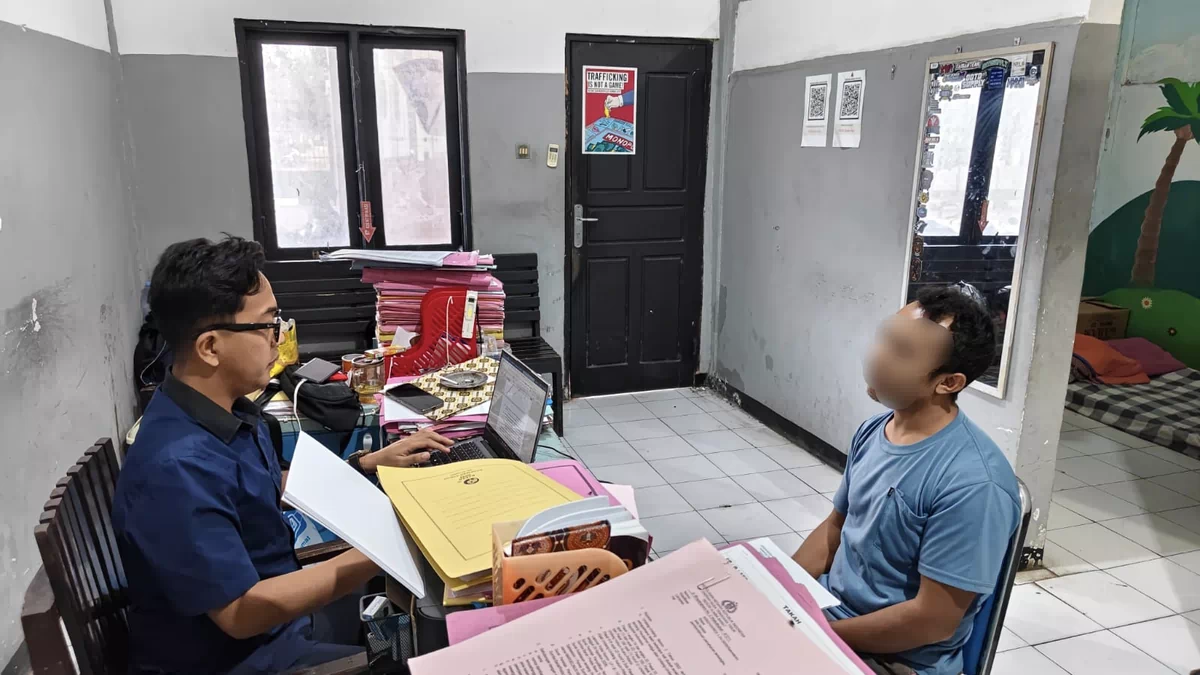 Guru Honorer di NTT Ditahan, Diduga Cabuli 13 Murid SD