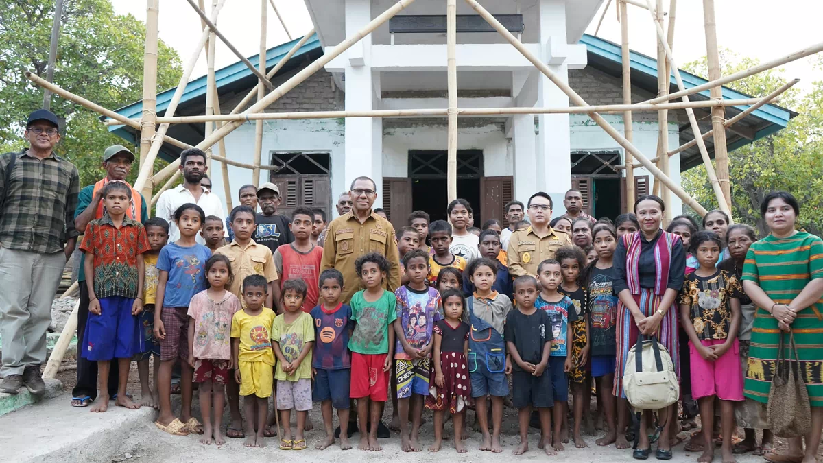 Wagub Johni Asadoma di Alor, Bangun Gereja Harus Sejalan dengan Peningkatan Kualitas SDM Jemaat