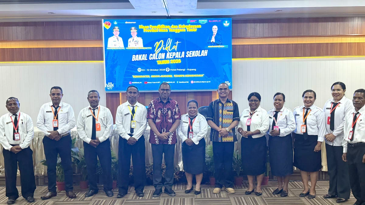 Wagub Johni Asadoma Tegaskan Kepala Sekolah Harus Jadi Pemimpin Penggerak Mutu Pendidikan