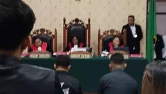 Hakim Perberat Hukuman, Dua Pelaku Pengeroyokan Toni Fina Divonis 1 Tahun 6 Bulan Penjara