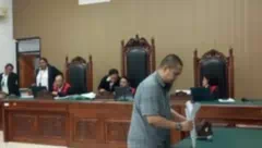Ade Kuswandi Divonis 30 Bulan Penjara & Perintahkan Ditahan, Pelapor Fauzi Said Djawas Apresiasi Putusan Hakim