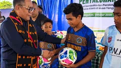 Agrinas Palma Nusantara Hadir Bangkitkan Semangat Sepak Bola dan Perkuat Kepedulian bagi Ratusan Warga