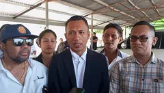 Aduan Izhak Rihi Ditolak, Majelis Etik Rp300 Juta Biaya Jasa, Pengembalian Dinilai Cederai Marwah Advokat