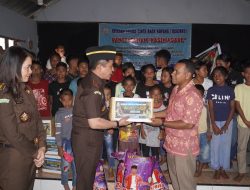 Kejati NTT Gelar Kunjungan Kasih ke Tiga Panti Asuhan Sambut Natal 2025
