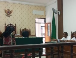 Hakim PN Kupang, Tunda Sidang Praperadilan Ade Kuswandi Karena Pemohon Tak Hadir