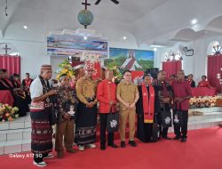HUT 100 Tahun Injil di Pantar Timur, Wagub NTT Johni Asadoma Serukan Toleransi dan Bangun Generasi Unggul