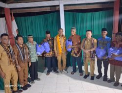 Wagub NTT Johni Asadoma Bawa Bantuan dan Janjikan Solusi Air Bersih–Listrik di Pulau Treweng