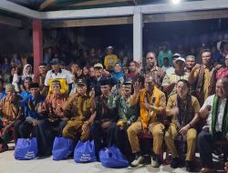 Perdana, Wagub NTT Johni Asadoma Kunjungi Pulau Treweng, Warga Terharu, Masalah Air dan Listrik Siap Diatasi