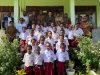 Momen Haru di SD Katpisi Alor Timur,Guru Kaget Saat Wagub NTT Johni Asadoma Datang dan Beri Motivasi