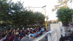 Demo Sopir Pick Up Kembali Rusak Gerbang Kantor Gubernur NTT,Pemprov Tempuh Jalur Hukum